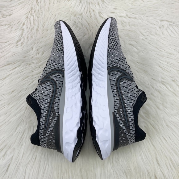 Men's Nike React Infinity Run Flyknit 3 Smoke Grey Sneakers - Picture 5 of 7